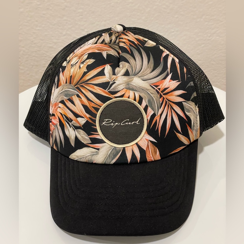 Rip Curl Low Profile Trucker Hat 1 Sz Adjustable. GCAMA1